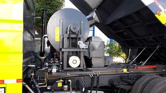 【東風(fēng)天錦掃路車價(jià)格、天錦洗掃車、道路清掃車銷售、東風(fēng)掃路車】-