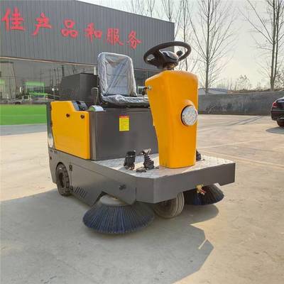 新時(shí)代環(huán)保衛(wèi)士 全場(chǎng)景應(yīng)用的駕駛式電動(dòng)掃路車深度解析